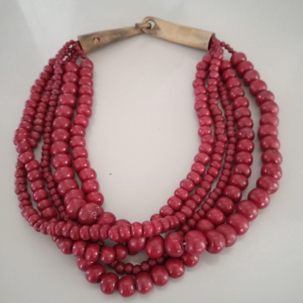 Vtg Boho Beaded Cranberry Wine Bib Style Necklace Natural Wood Cone Closure